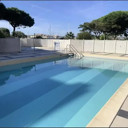 4 Personnes Avec Clim, Piscine Au Cap D Au Pied Du Port Et 5 Mn A Pied De La Du Mole Apartmán *