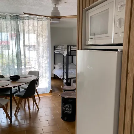 Apartment 4 Personnes Avec Piscine Au Cap D Au Pied Du Port Et 5 Mn A Pied De La Du Mole Agde