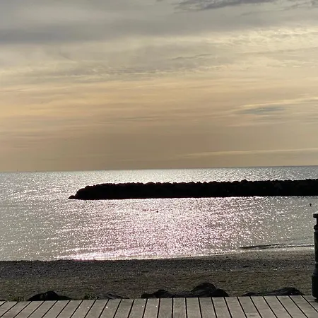 4 Personnes Avec Clim, Piscine Au Cap D Au Pied Du Port Et 5 Mn A Pied De La Du Mole Apartmán Agde