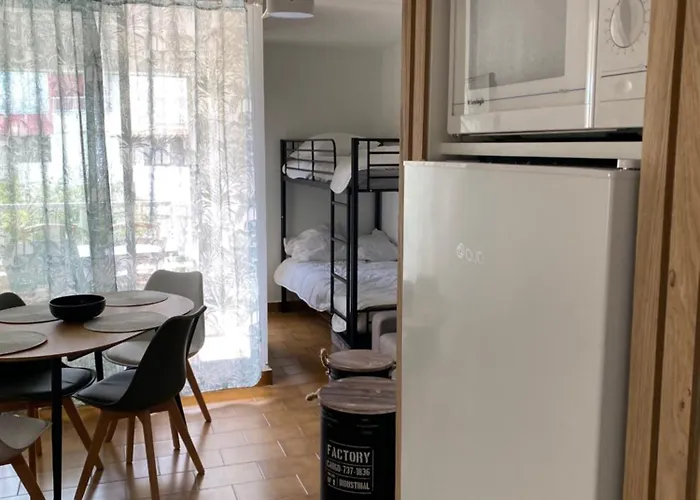Appartement 4 Personnes Avec Piscine Au Cap D Au Pied Du Port Et 5 Mn à Pied De La Du Môle Agde
